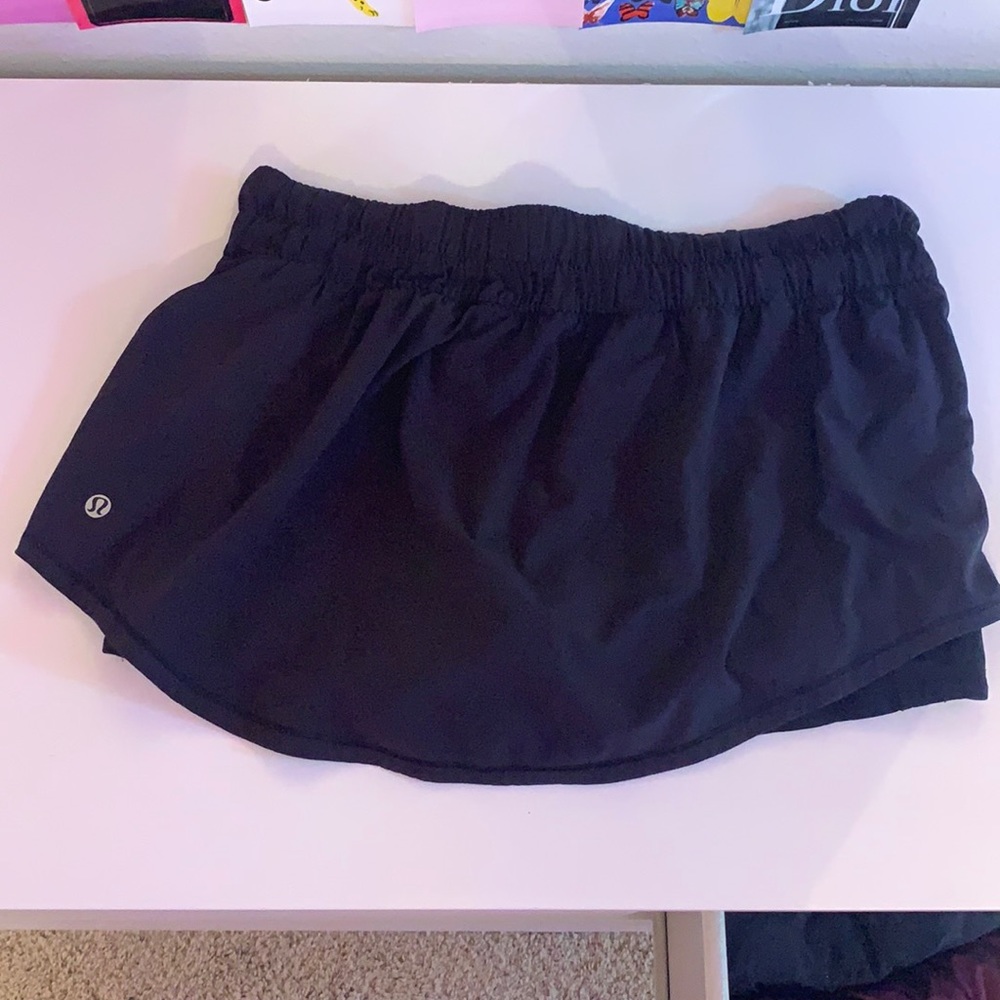 Lululemon black skirt/skort/shorts size 10